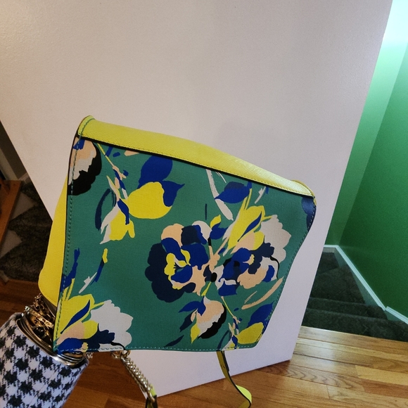 EMMA & SOPHIA CROSSBODY HANDBAG - Picture 6 of 11